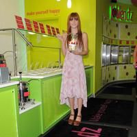 Bella Thorne hosts the Grand Opening of YoBlendz | Picture 66703